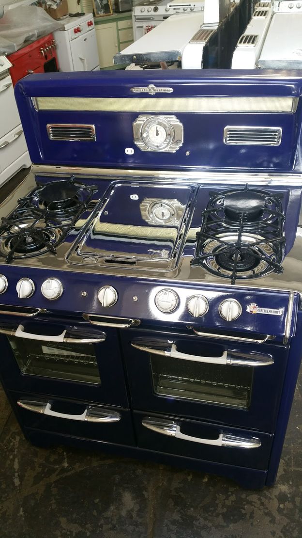 Antique Stove Shop Downtown Ventura